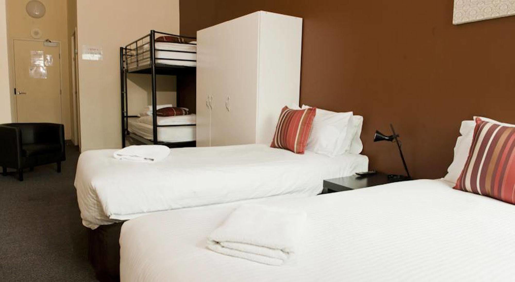 Urban Central Accommodation เมลเบิร์น ภายนอก รูปภาพ