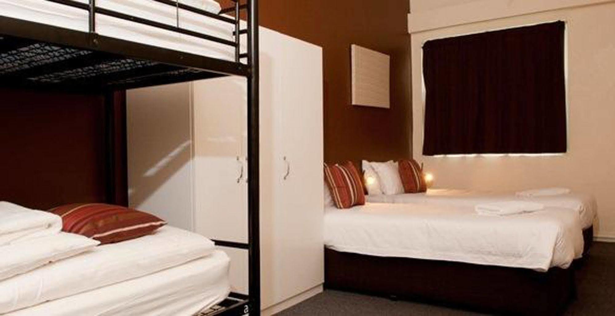 Urban Central Accommodation เมลเบิร์น ภายนอก รูปภาพ